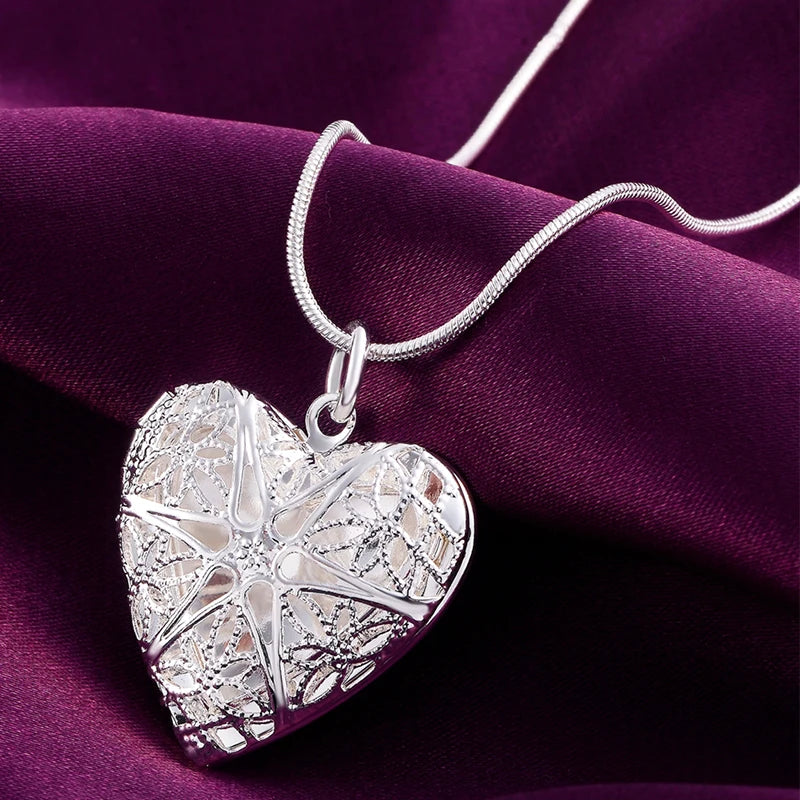 "Pendentif médaillon photo en forme de coeur"