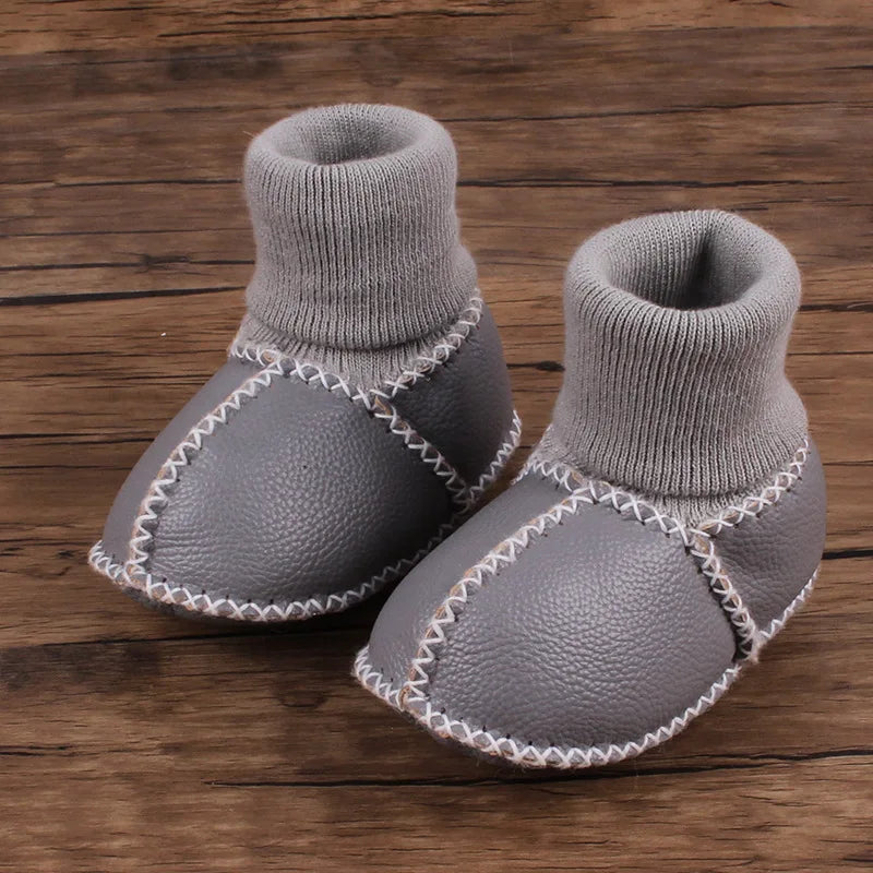 👶Chaussettes chaudes en fourrure pour bébé